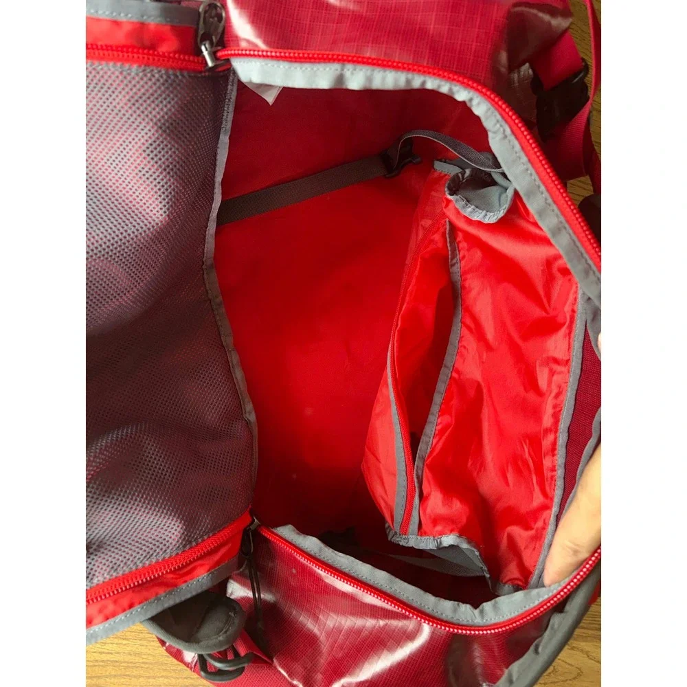 Patagonia Black Hole Duffel 60L Red Backpack Strap Travel Bag 49341 Hiking Camp